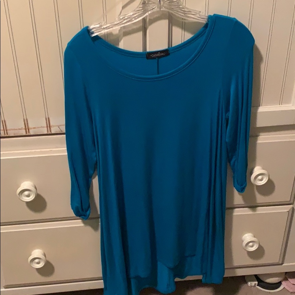 3/4 length, teal long sleeve shirt